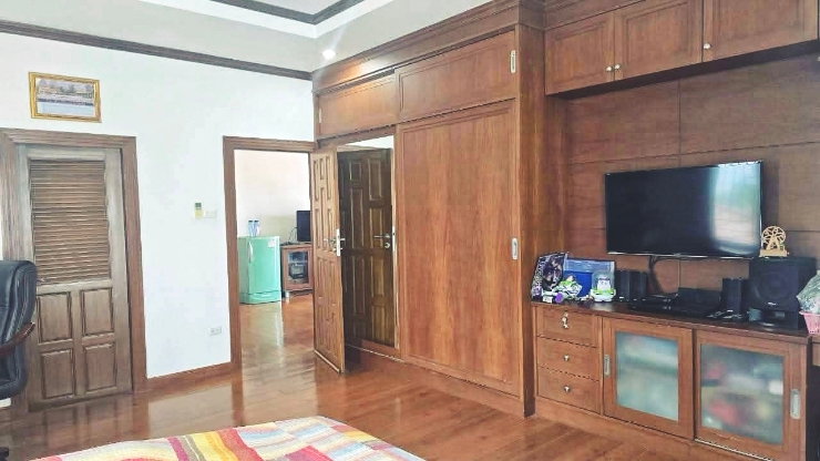 รูป ขายบ้านสร้างเองคฤหาสน์หลังใหญ่ รอบเวียง เมืองเชียงราย ที่ดิน 233.4 ตร.ว. 4 นอน 5 น้ำ - รูปที่ 16/24