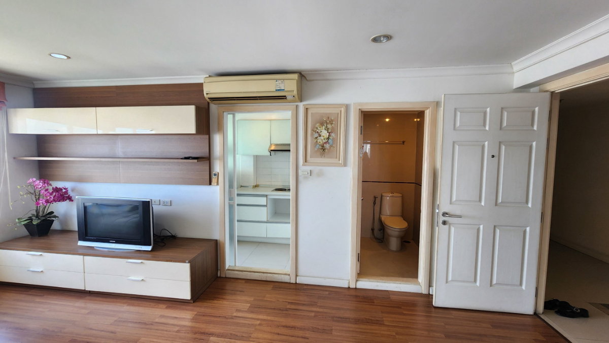 รูป 95786 - ขายคอนโด Lumpini Suite Pinklao (ลุมพินี สวีท ปิ่นเกล้า) ห้องมุม ชั้นสูง วิวสวย พร้อมเข้าอยู่ได้ทันที - รูปที่ 4/12