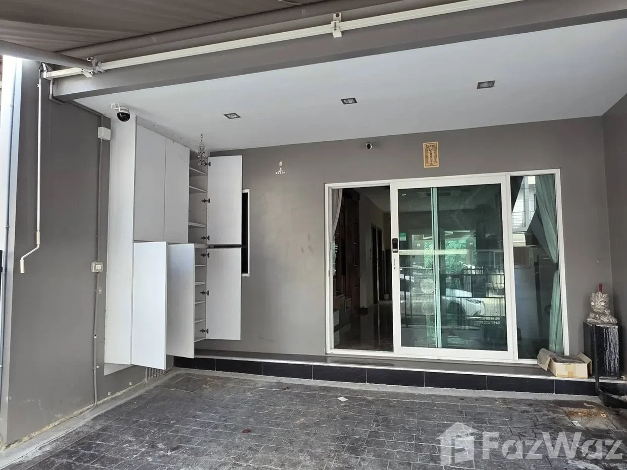 picture 3 Bedroom Townhouse for sale at Baan Klang Muang Suanluang  6888016 - 15/16