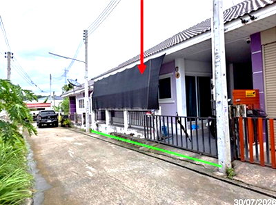ทาวน์โฮม ปลวกแดง : ทาวน์เฮ้าส์ 24.7 ตร.วา อาวุธ โฮม ปลวกแดง ระยอง 1.6M