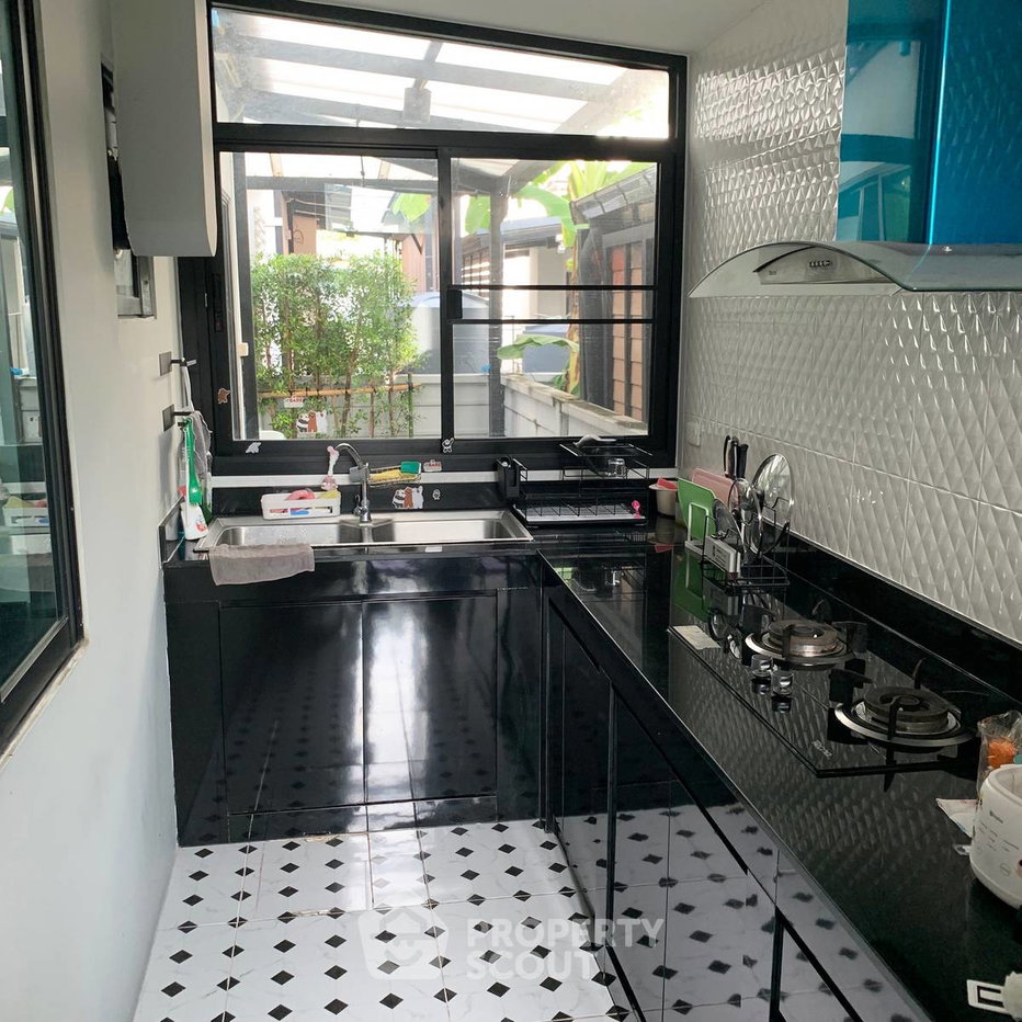 picture 5-BR House at ECO HAUS Pinklao - Salaya in Sala Klang (ID 3470992) - 10/16
