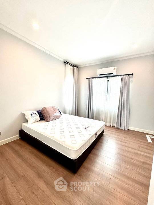 picture Spacious 4-BR 319 Sqm House At Setthasiri Bangna - Suvarnabhumi (ID 3478454) - 3/12