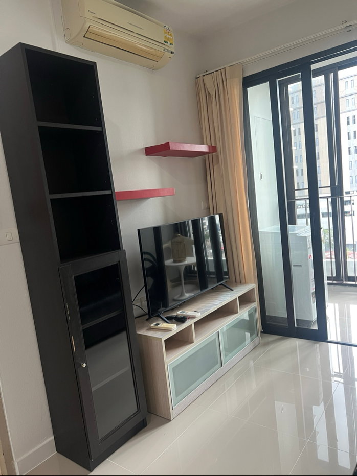 รูป 🔥 ด่วน! ปล่อยเช่า IDEO HUAIKHWANG | ห้องสวย เฟอร์นิเจอร์ครบ พร้อมเข้าอยู่ทันที 🏙️ - รูปที่ 2/8