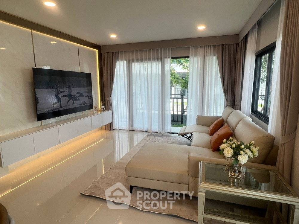 picture Spacious 5-BR House In Centro Bangna, 260 Sqm (ID 3478492) - 4/15