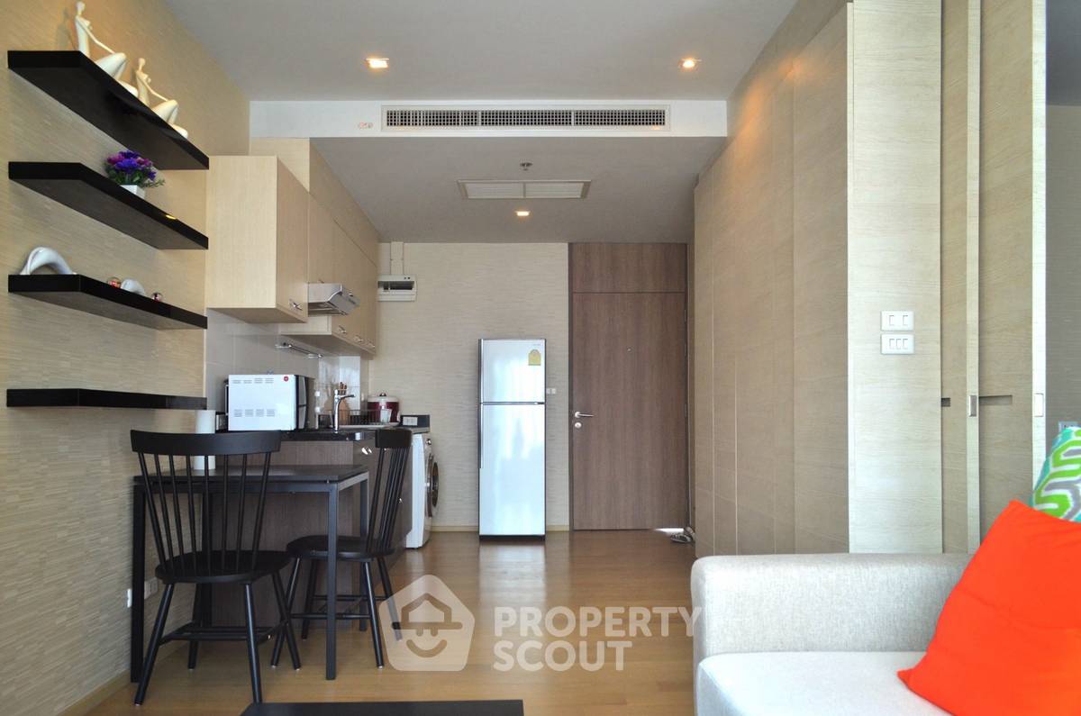 picture Great Value 1-BR At Noble Refine Prompong, 200m To BTS Phrom Phong (ID 3477201) - 10/13