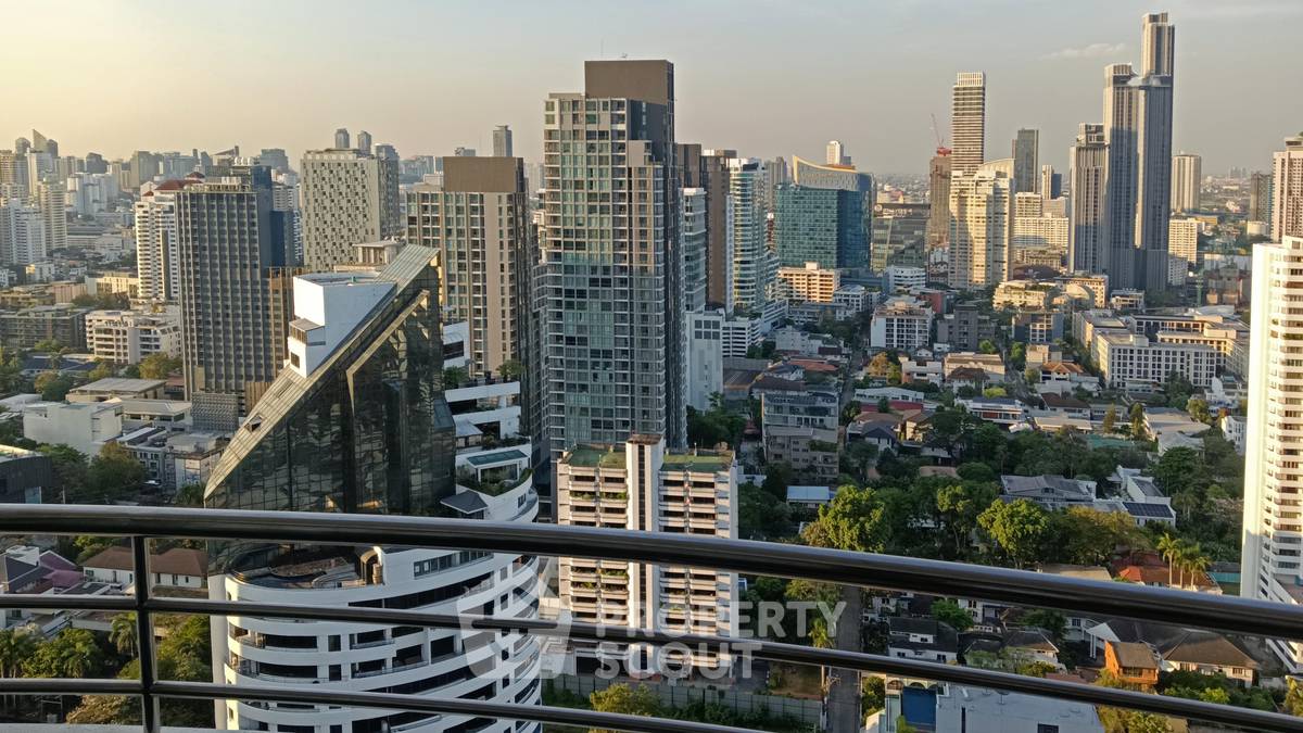picture 35th-Floor 3-BR Top View Tower Condominium, 300m To BTS Thong Lor (ID 3365572) - 17/20