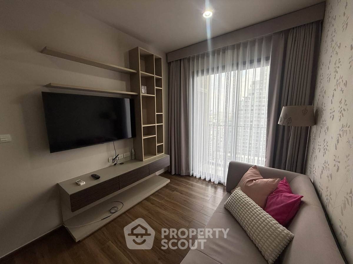 picture 200m To BTS Saphan Khwai, 19th-Floor 1-BR At Onyx Phahonyothin (ID 3475503) - 7/16