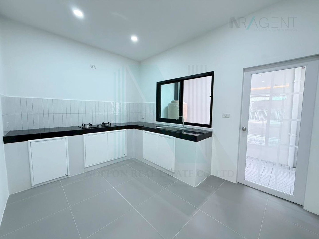 รูป ขายทาวน์เฮาส์ โครงการ บ้านพิพรพงษ์ 2 ชั้น 2 ห้องนอน 3 ห้องน้ำ - รูปที่ 5/8