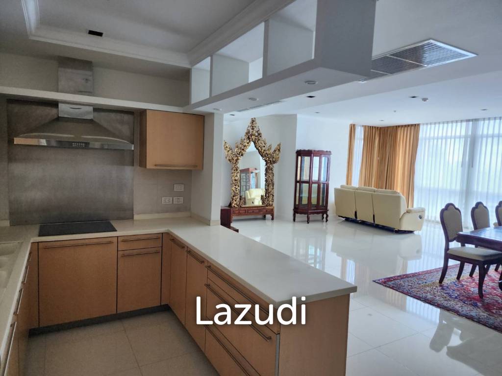 picture Athenee Residence 197 sqm City View Condo in Pathum Wan - 5/16