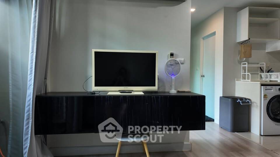 picture 2-BR Condo at Metro Luxe Ratchada near MRT Huai Khwang (ID 3475356) - 4/11