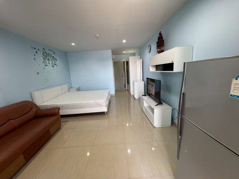 8,000 baht/month studio Regent home13 Sukhumvit 93 BTS Bangchak