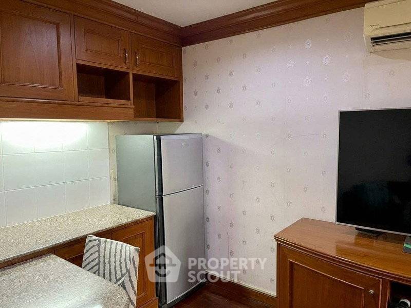 picture 25th-Floor 1-BR Master View Executive Place Condominium Near BTS Krung Thon Buri (ID 3477669) - 2/4