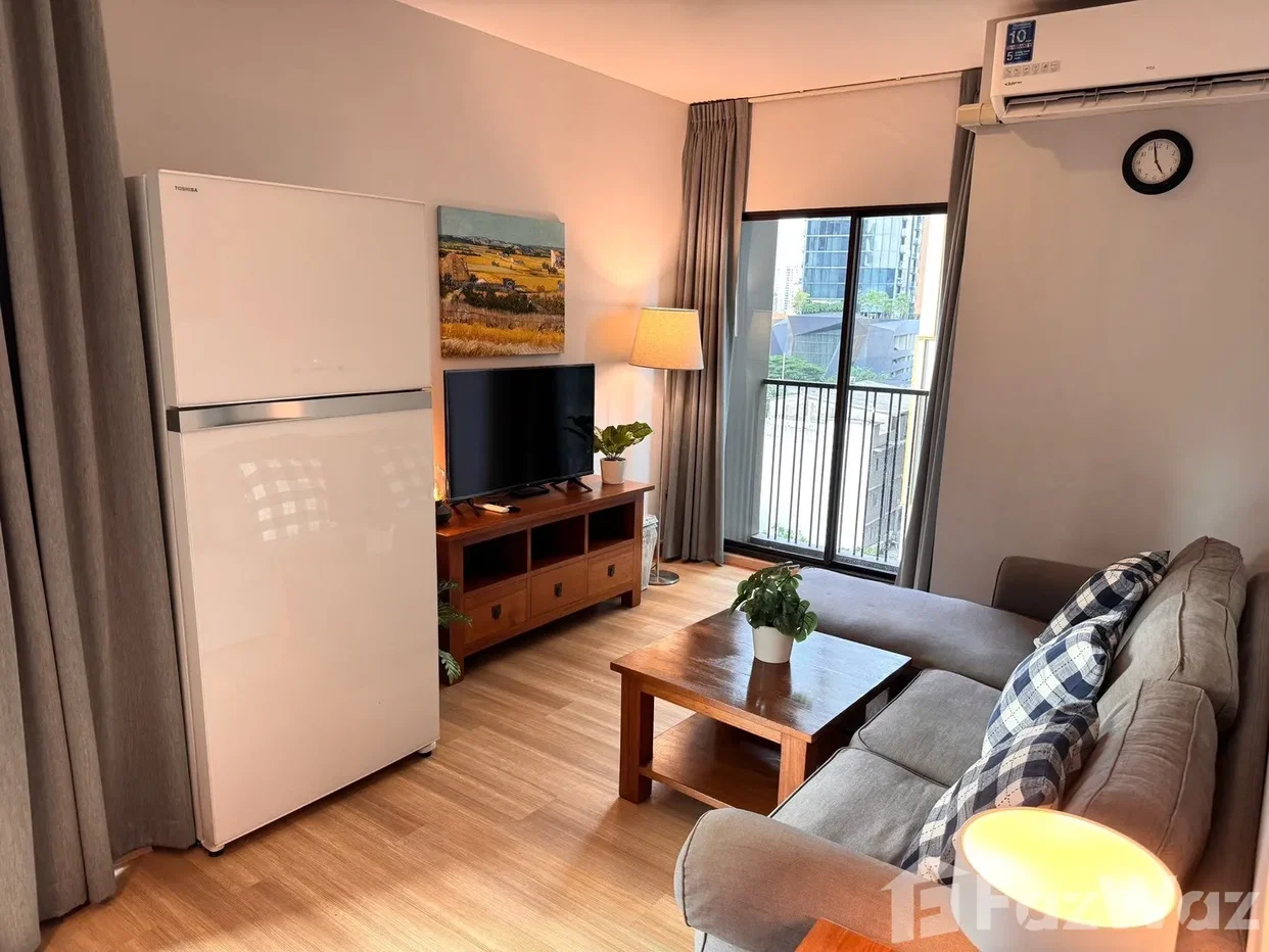 picture 2 Bedroom Condo for sale at Noble Refine 6910941 - 2/10