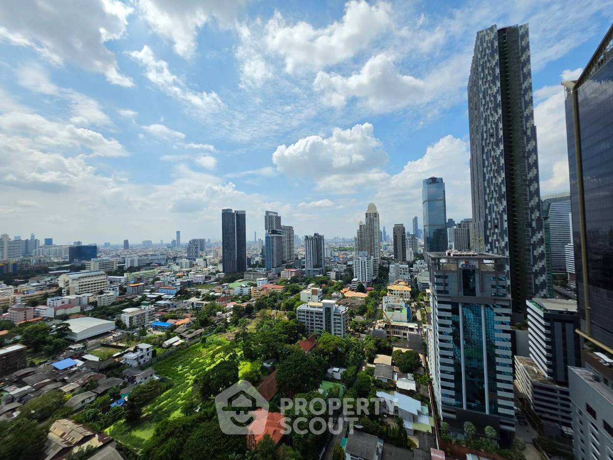 picture High-Floor 3-BR 191 Sqm At The Reserve Sathorn Near BTS Sala Daeng (ID 3475809) - 17/17