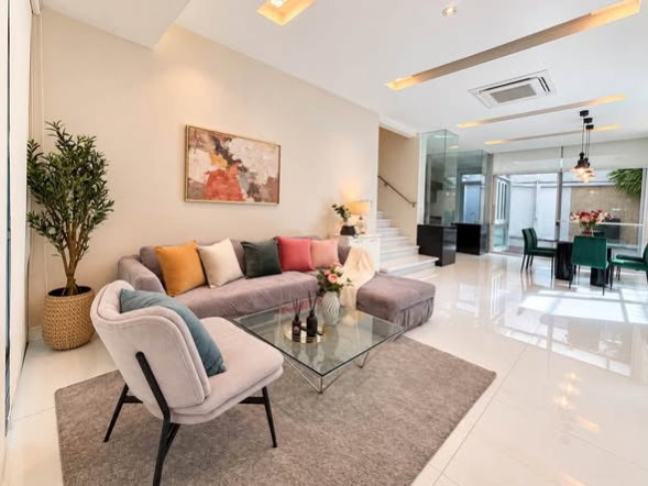 รูป P-077 💢 ทาวน์โฮมหรู 3 ชั้น เช่า 90,000🌵🌈 300 sqm. (50 sq.w.)🔑 The Landmark Residence รัชดา-ลาดพร้าว🌵🌈  - รูปที่ 4/14