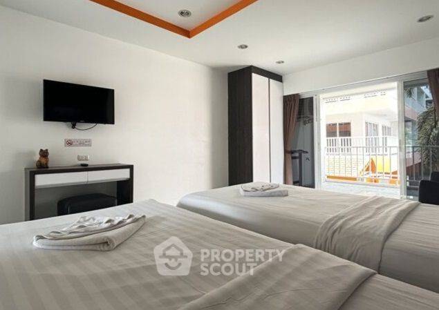 picture 1-BR Condo at New Nordic Suites 3 close to Phratamnak (ID 2758471) - 3/9