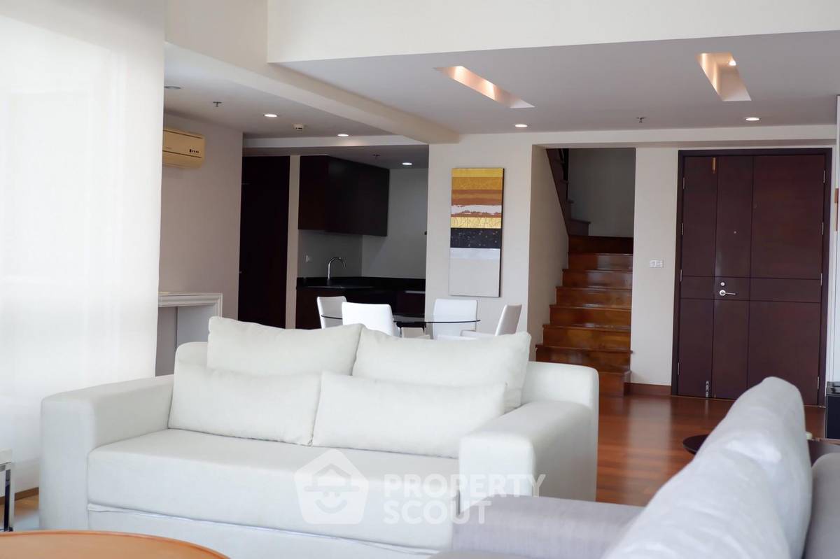 picture 25th-Floor 2-BR Condo At The Rajdamri, 100m To BTS Ratchadamri (ID 2448286) - 4/10