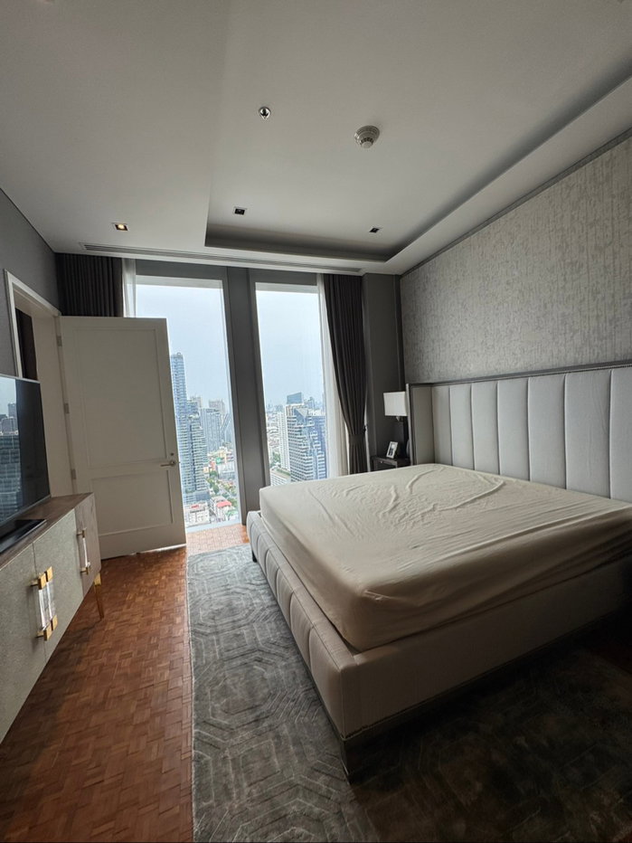 รูป Hot Price for sale at  the ritz carton residence (only 40.9 mb) - รูปที่ 12/23
