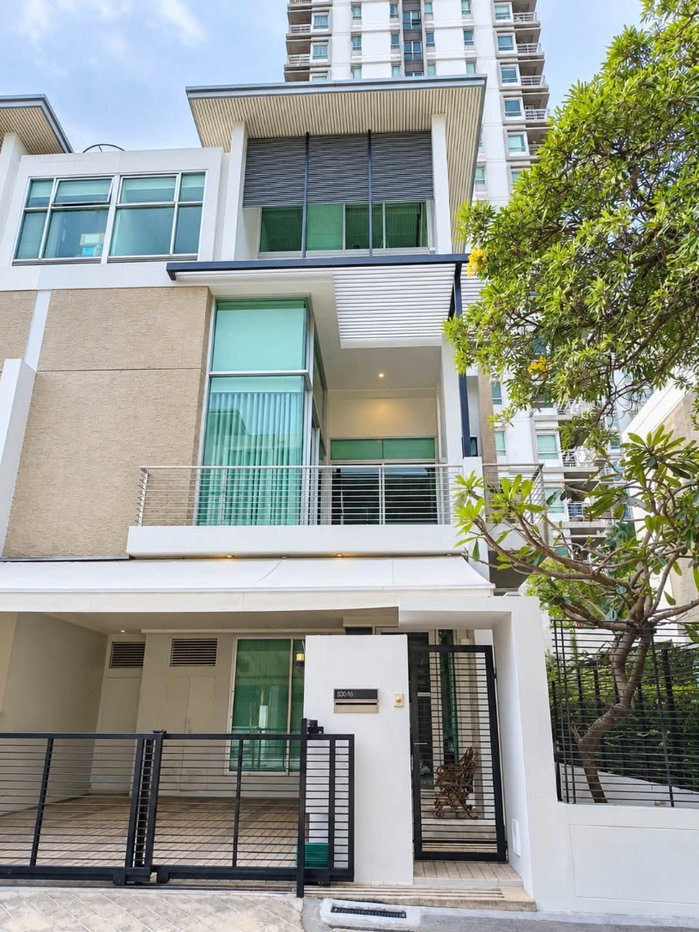 picture The Landmark Residence Ratchada-Lat Phrao Beautiful home with spacious interiors, fully furnished and ready to move in - 1/14