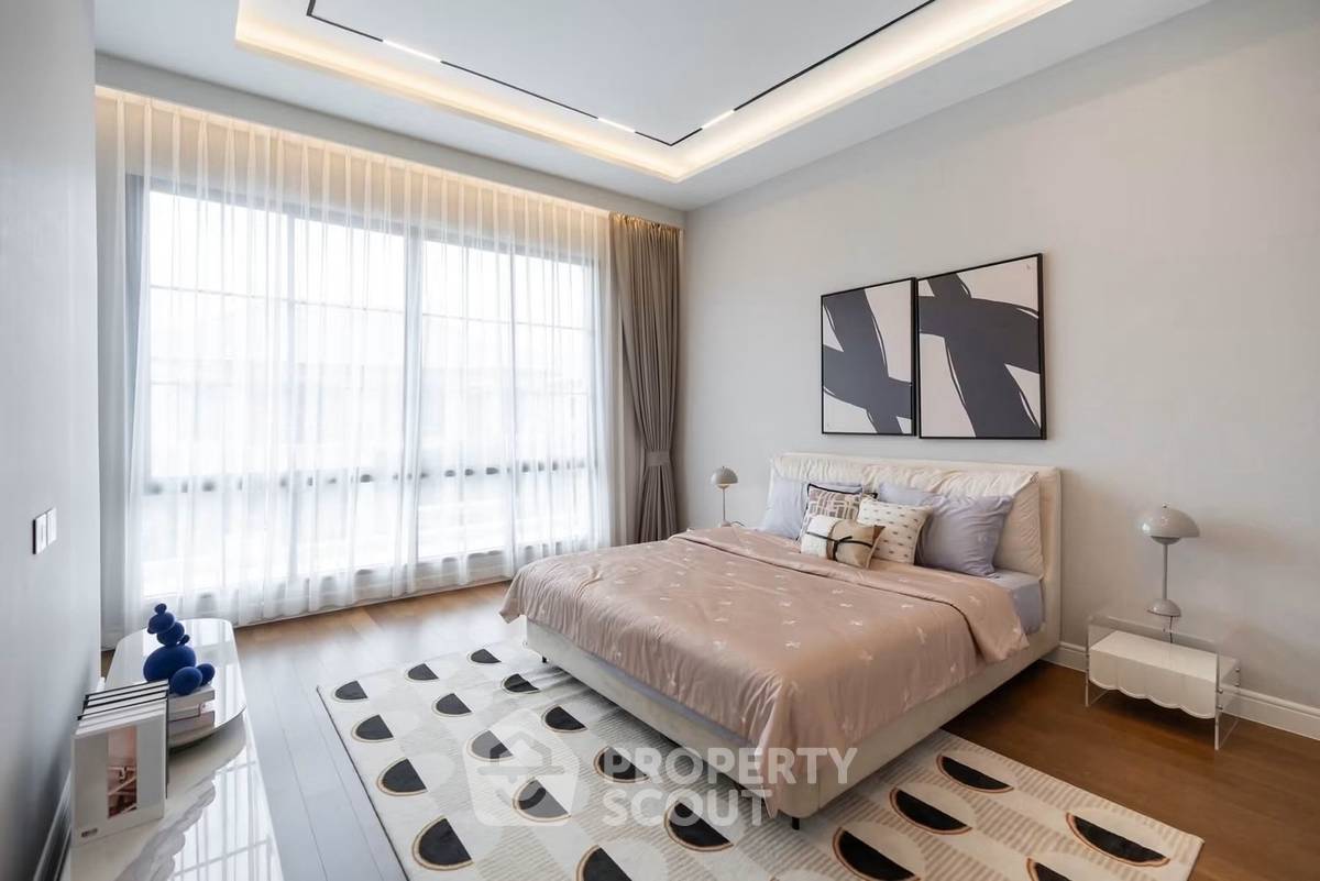 picture Large 4-BR 554 Sqm House At Narasiri Krungthep Kreetha (ID 3477425) - 8/13