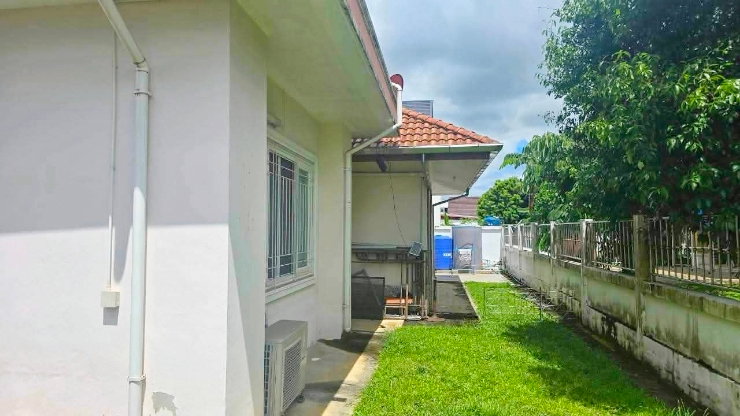 รูป ขายบ้านสร้างเองคฤหาสน์หลังใหญ่ รอบเวียง เมืองเชียงราย ที่ดิน 233.4 ตร.ว. 4 นอน 5 น้ำ - รูปที่ 23/24