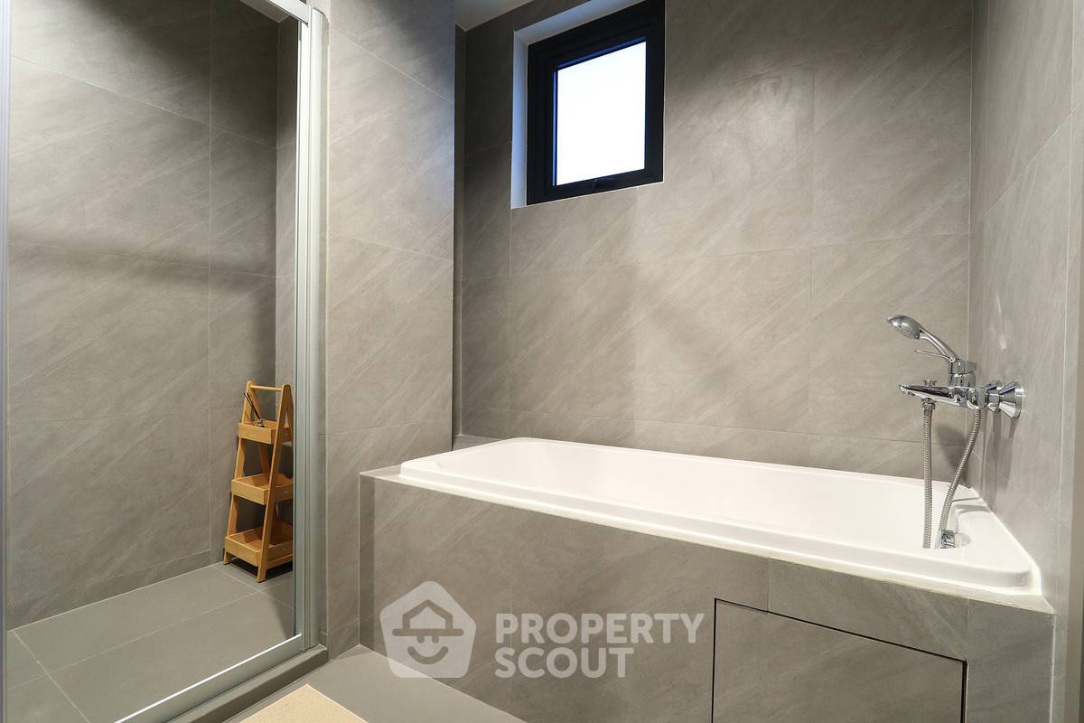 picture 2-BR Condo at KnightsBridge Space Sukhumvit-Rama4 near BTS Phra Khanong (ID 3477351) - 17/22