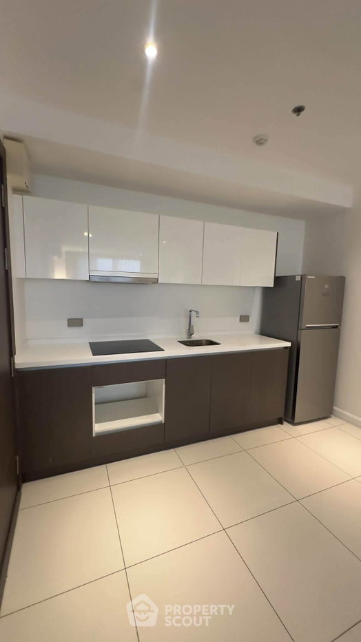 picture 1-BR Condo at The Point Pratumnak close to Phratamnak (ID 3483190) - 6/13