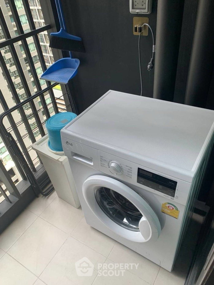picture 1-BR Condo at Life Asoke - Rama 9 near MRT Phra Ram 9 (ID 2337305) - 9/12