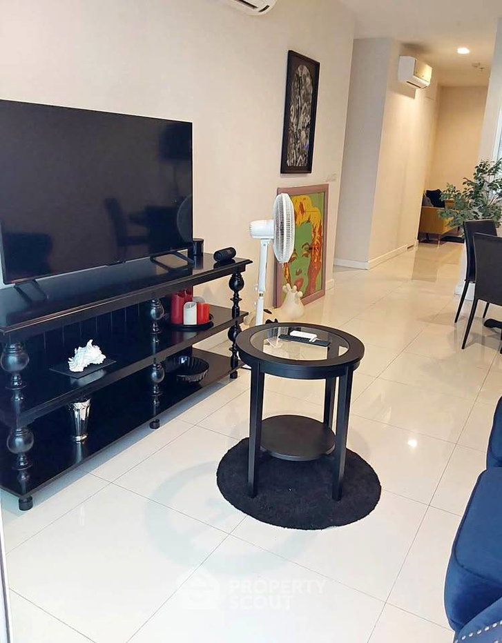 picture 3-BR Condo At The Bloom Sukhumvit 71 Near BTS Phra Khanong (ID 3476873) - 1/10