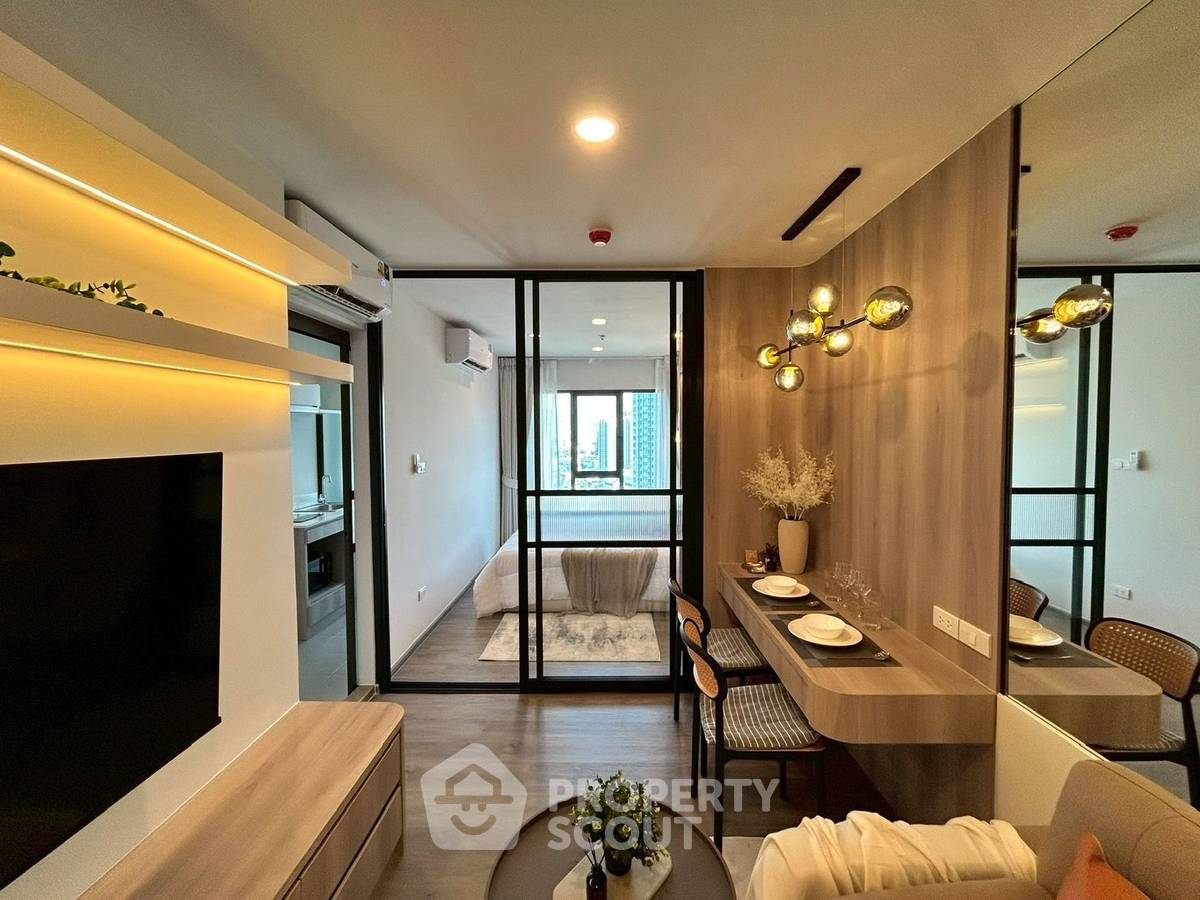 picture 1-BR Condo at Regent Home Wutthakat near BTS Wutthakat (ID 3393568) - 1/8