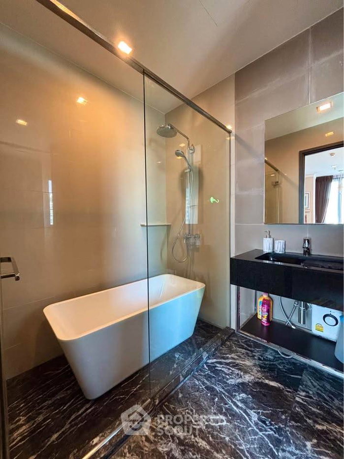 picture 1-BR Condo at The Edge Sukhumvit 23 near MRT Sukhumvit (ID 2000493) - 8/15