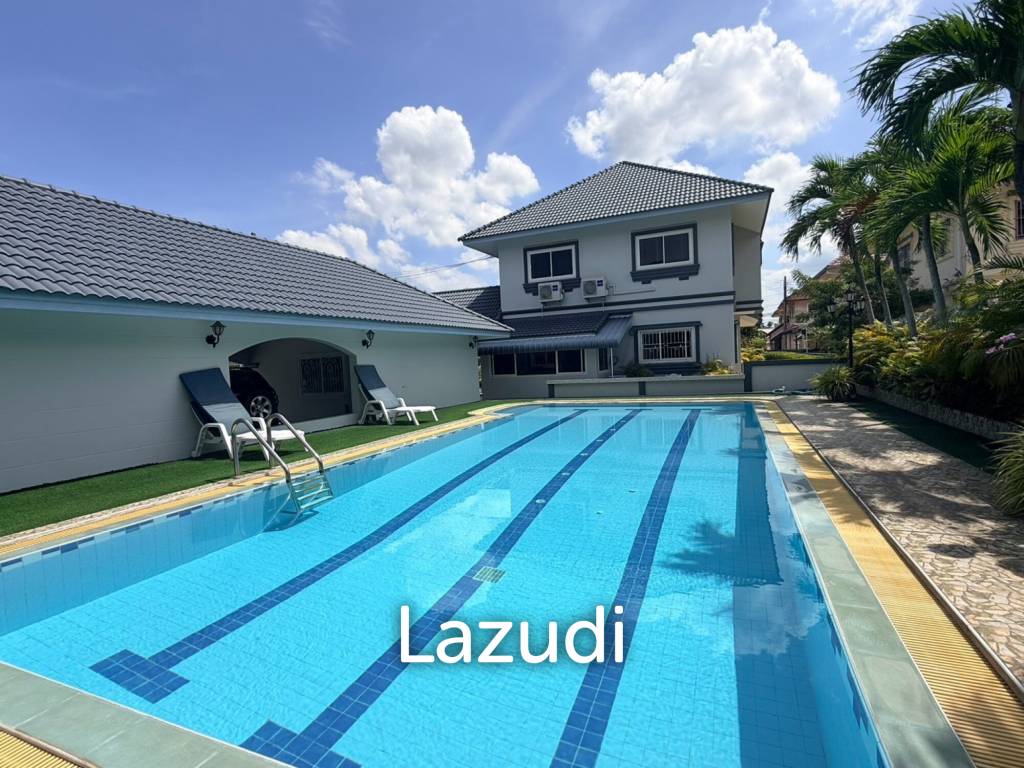 picture Classic 2-Storey Detached House at Baan Permsub - 32/40