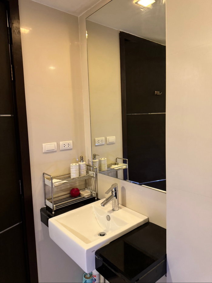 picture Condo for rent, 300m. from BTS Phloen Chit. - 12/12