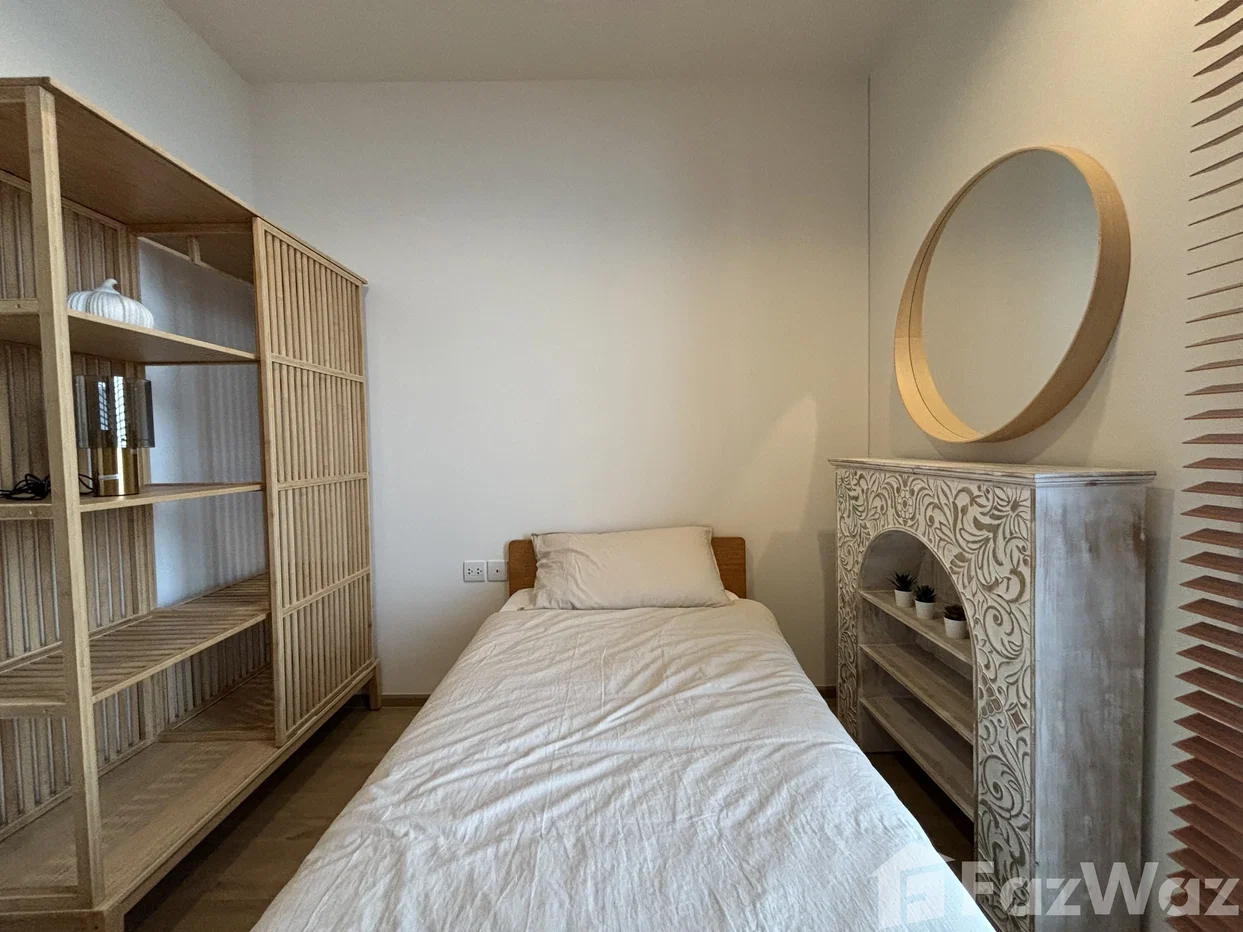 picture 0m form BTS. Only 1 2BR left @Quinn101. 6910868 - 3/8