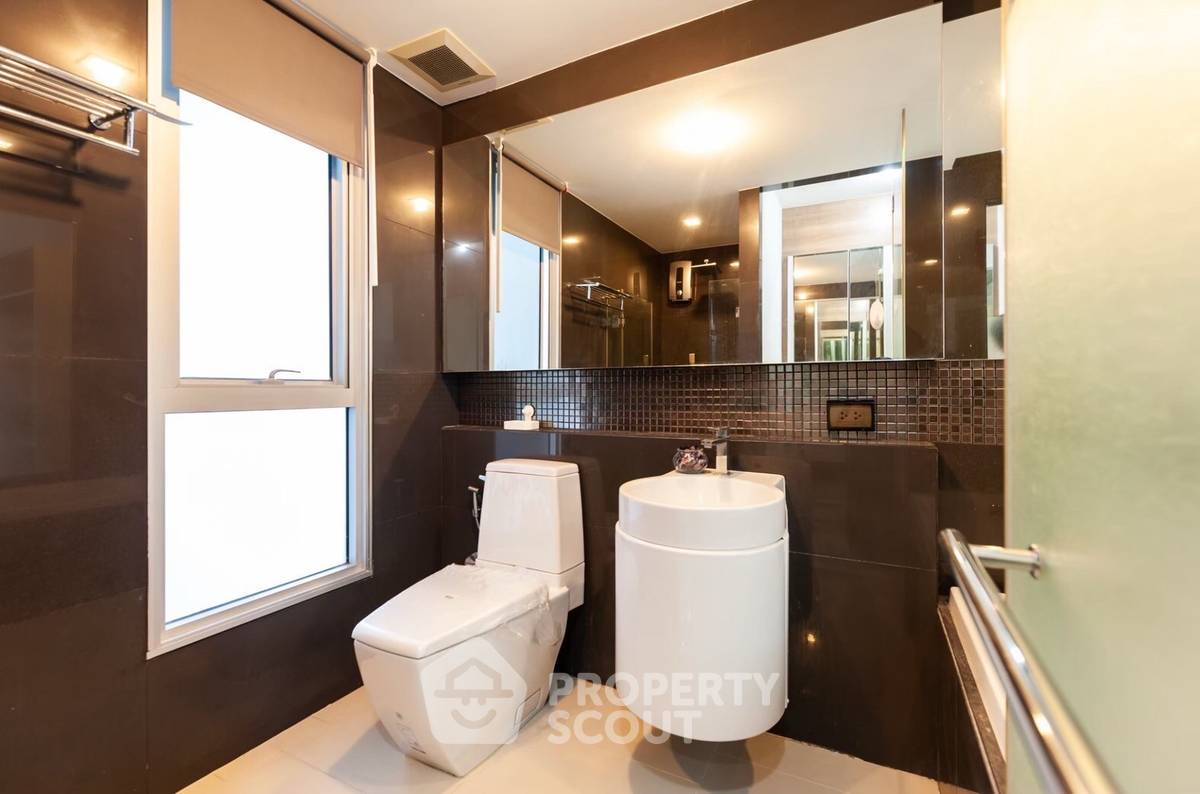 picture 2-BR Condo at Rhythm Sukhumvit 50 near BTS On Nut (ID 2354024) - 6/10