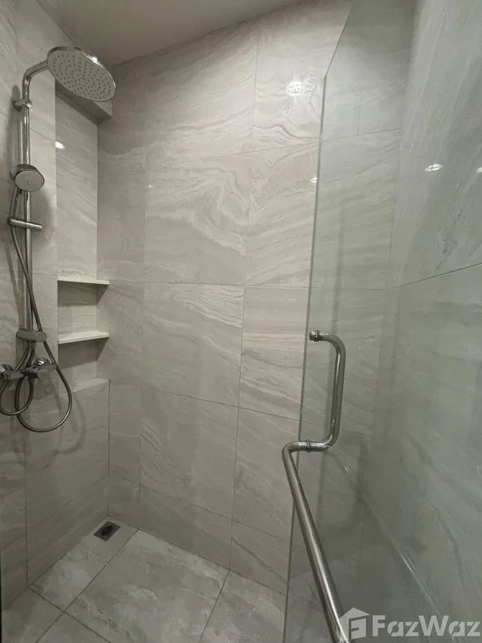 picture 0m form BTS. Only 1 2BR left @Quinn101. 6910868 - 6/8