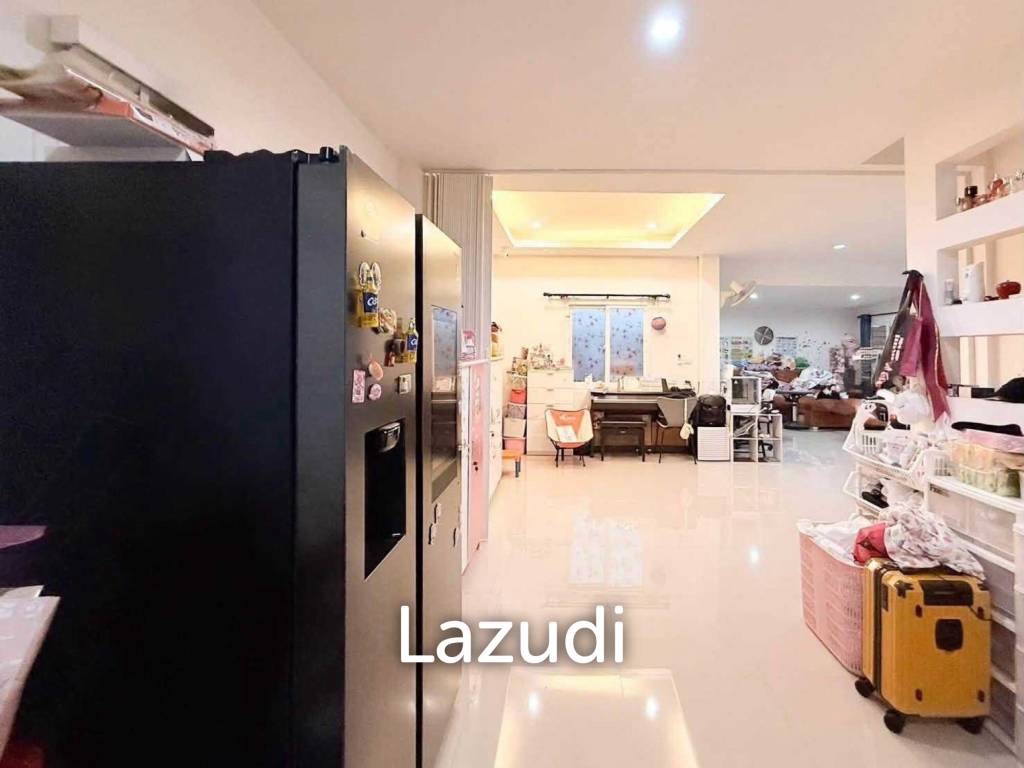 picture Modern 2-Storey Detached House at Patta Let - 10/34