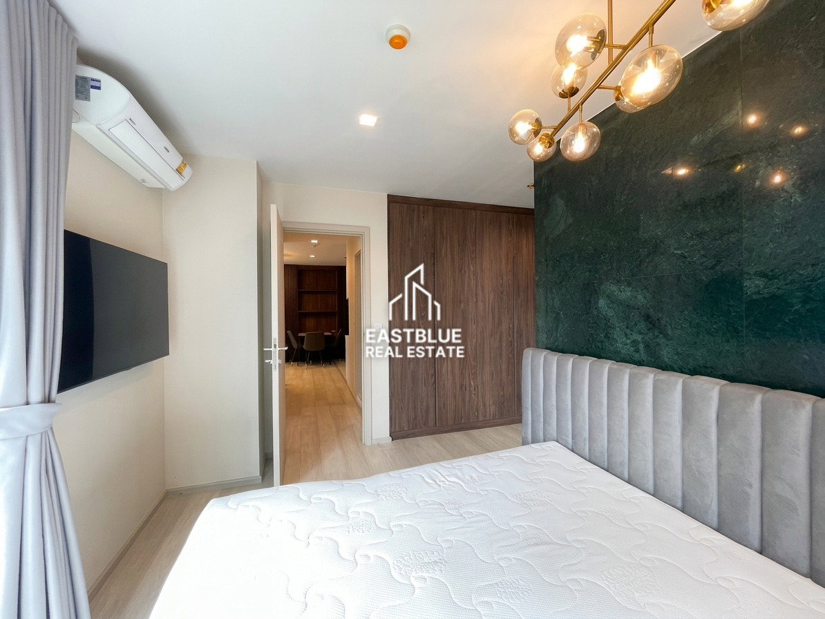 picture Life One Wireless Condo for Rent - Prime Location - 7/10