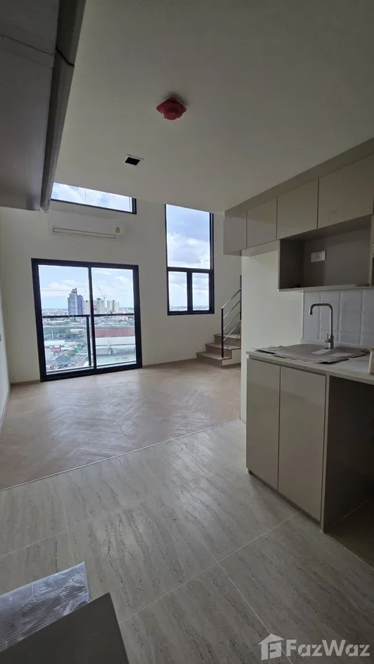 picture NA REVA Corner room, loft style. 6915565 - 2/7