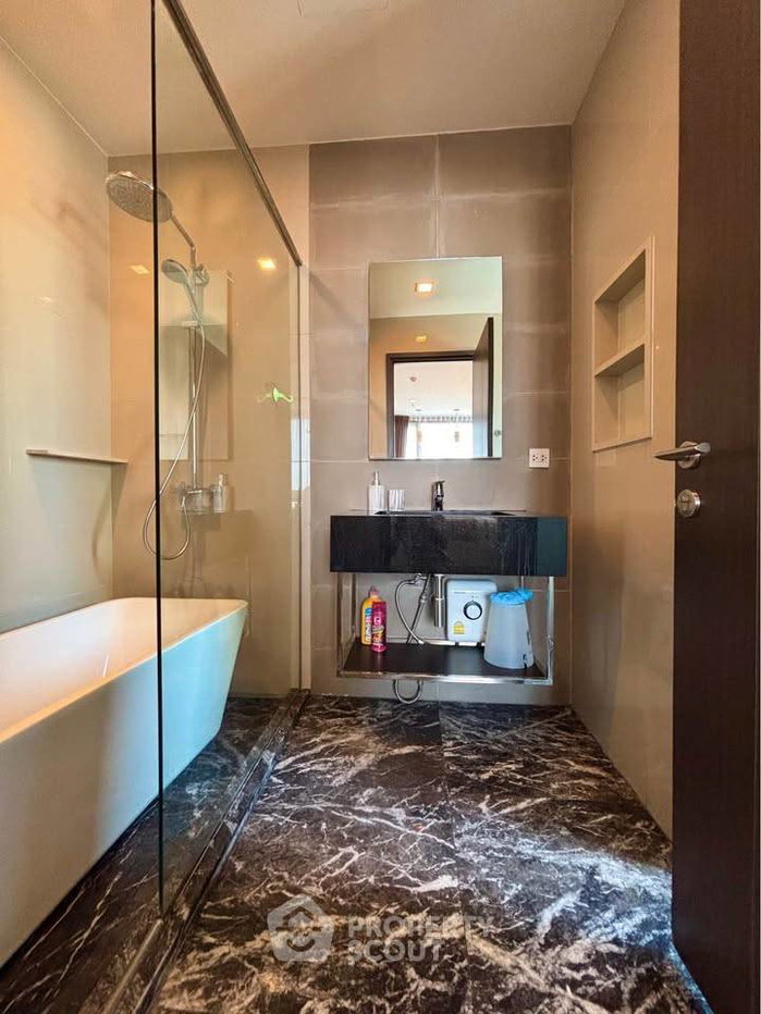 picture 1-BR Condo at The Edge Sukhumvit 23 near MRT Sukhumvit (ID 2000493) - 6/15