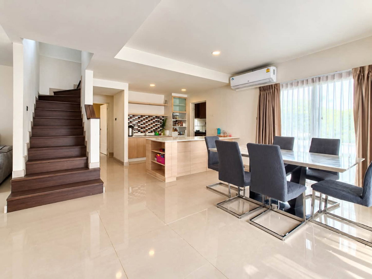 รูป ขายบ้านเดี่ยวหลังใหญ่ 4 นอน ม.ไลฟ์อินเดอะการ์เด้นท์ โรงโป๊ะ บางละมุง - รูปที่ 16/20