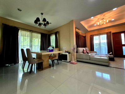 Houses for sale Yamjard Vichanusorn School : Home for sale // Bangkok Boulevard Ramintra3