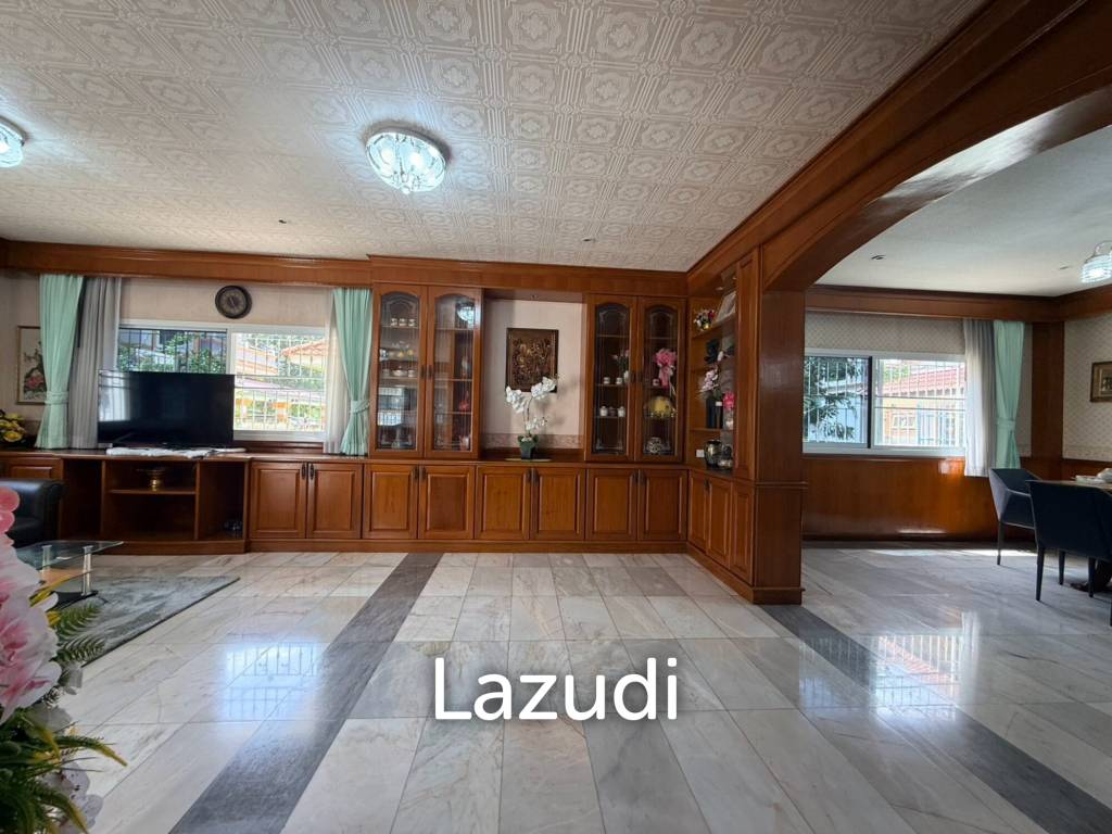 picture Classic 2-Storey Detached House at Baan Permsub - 11/40