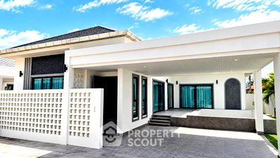 Houses for sale Hua Hin Prachaubkirikhan : Pet-Friendly 3-BR Villa At Phu Fha Sai Hua Hin (ID 3483553)