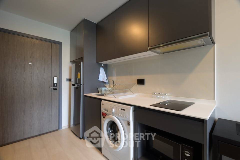 รูป คอนโด 1-ห้องนอน ที่ เวนิโอ สุขุมวิท 10 ใกล้ BTS อโศก (ID 3216475) - รูปที่ 2/8
