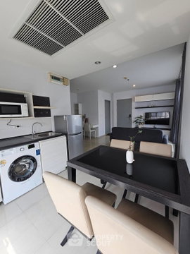 2-BR Condo at Life Ratchadapisek near MRT Huai Khwang (ID 3477415)