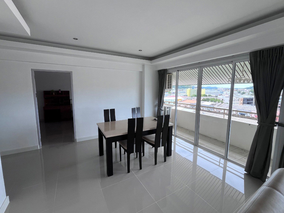 picture 3 Bed family top floor condominium at Baan Thanarak - 3/16
