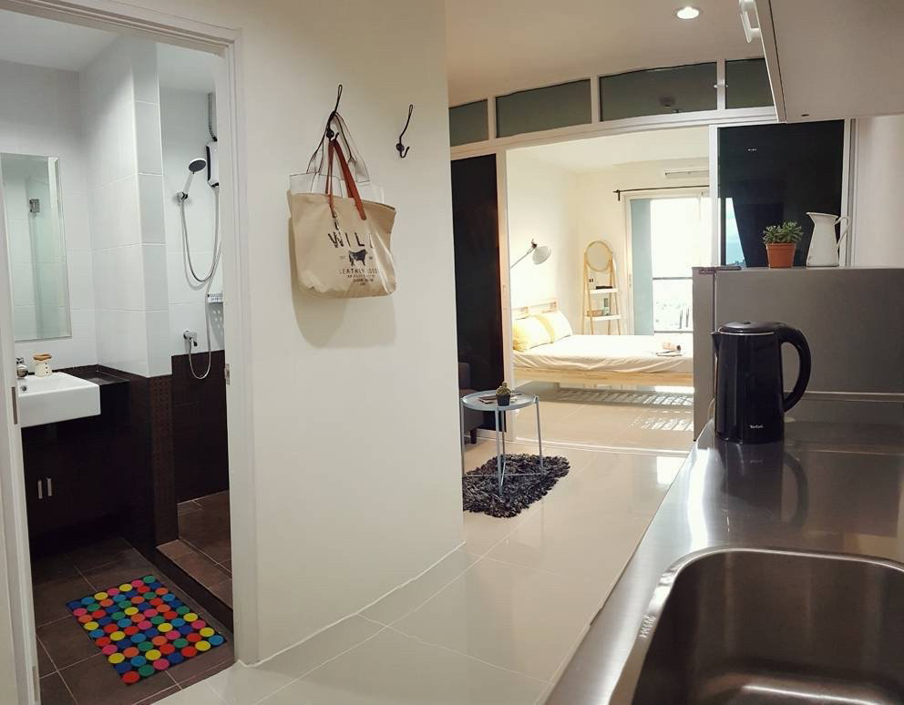 picture Assakan Place Srinakarin Condominium - 1/10