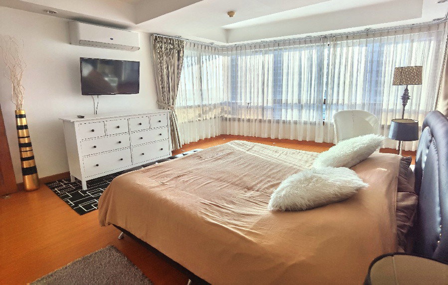 picture Jomtien Plaza Condotel  - 8/18