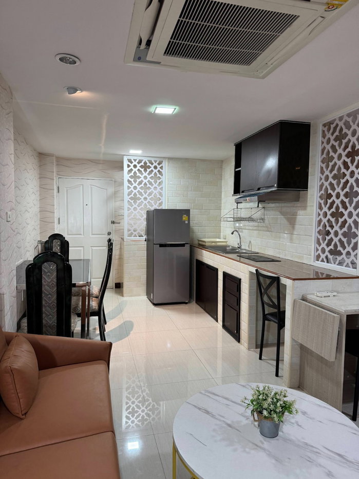 picture Condo unit for rent at Sathorn Place - 8/12